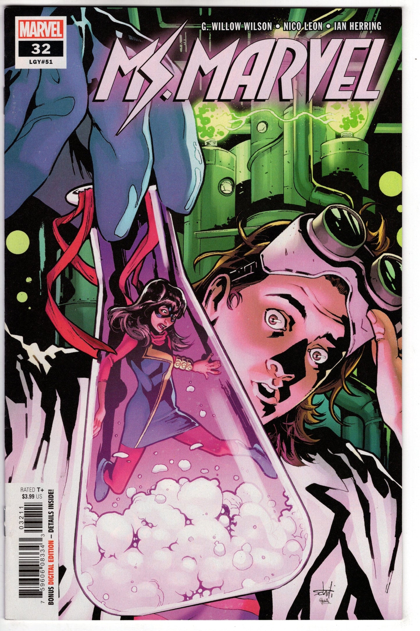 MARVEL COMICS VF/NM MS MARVEL #32