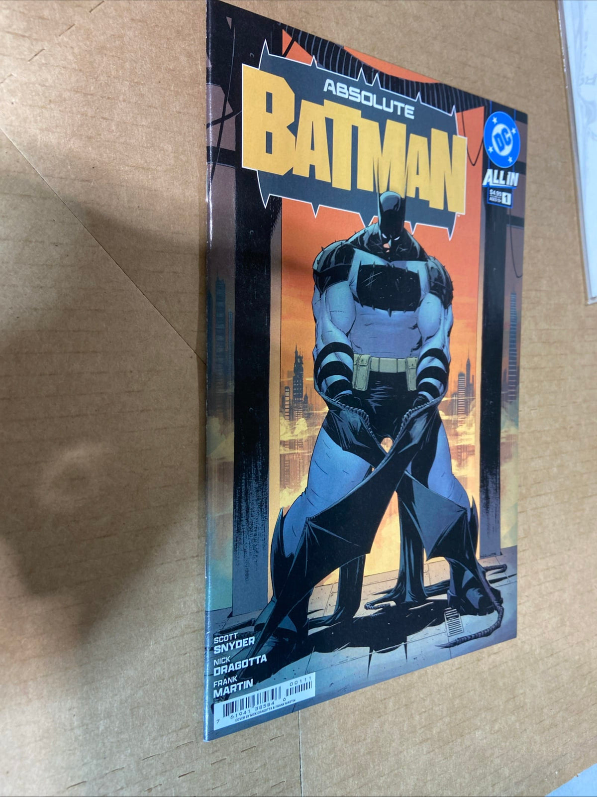 DC Comics COMIC BOOK Absolute Batman #1 - CVR A 1ST PRINT (VF/NM)