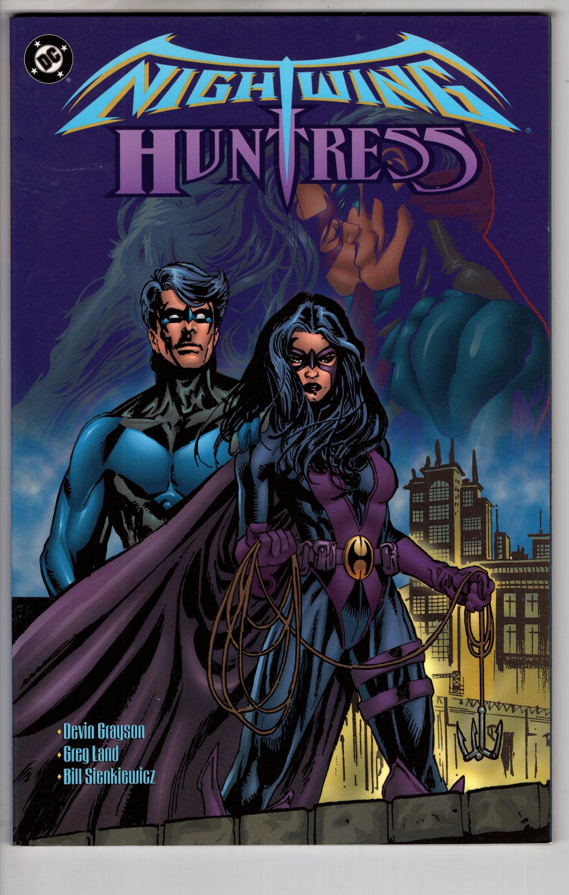 DC COMICS TRADE Nightwing Huntress TPB