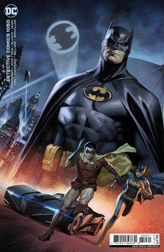 DC Comics comic book VF/NM Detective Comics #1050 Cover E Jorge Molina Connecting Legacy Batman Robin Batgirl Card Stock Variant