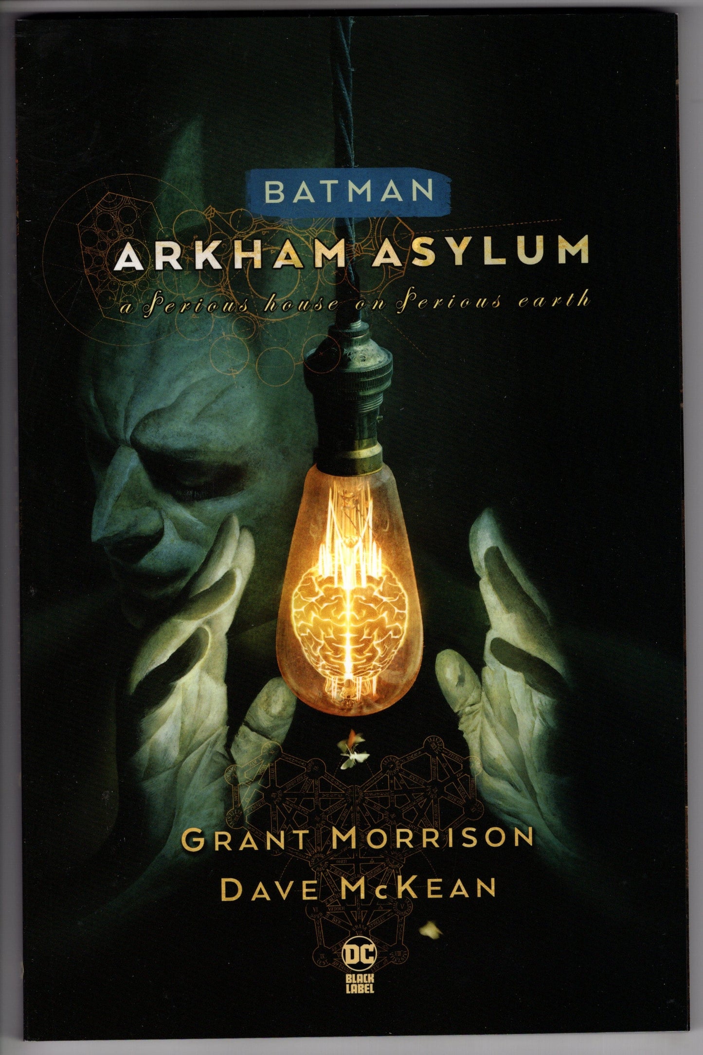 DC COMICS TRADE Batman Arkham Asylum SC