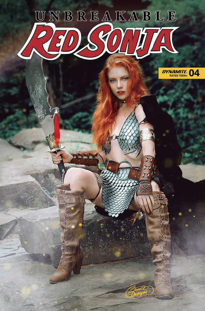 DYNAMITE COMIC BOOK Unbreakable Red Sonja #4 Cover E Cosplay