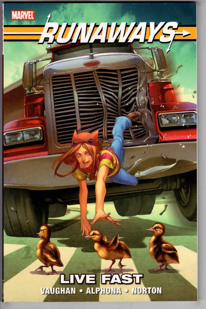 MARVEL COMICS TRADE Runaways Live Fast TPB